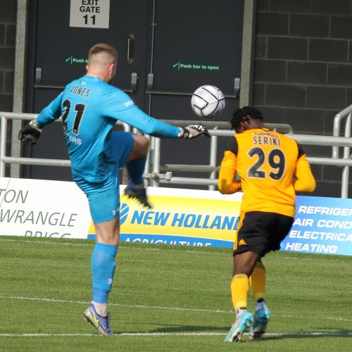 Lining up the head kick