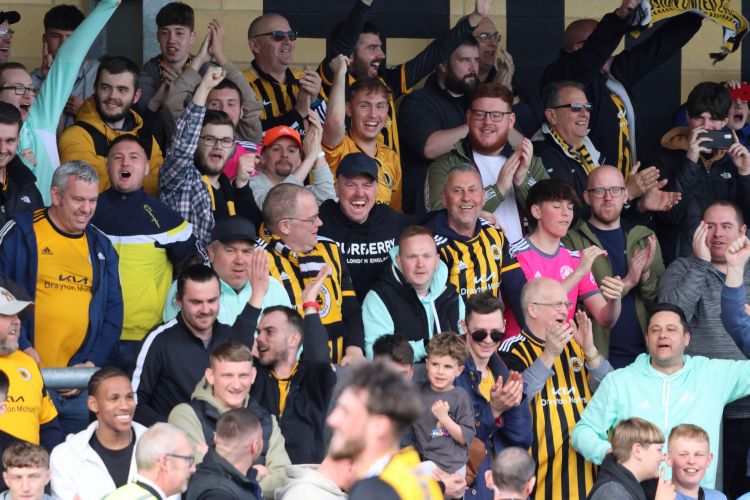 Boston fans celebrate