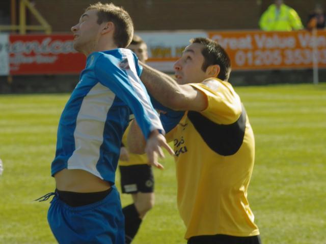 Paul Ellender applies the Vulcan death grip