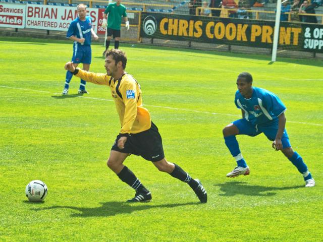 Ollie Ryan gets ready to attack