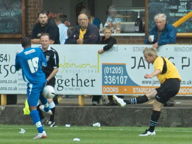 Beeseon finds the target