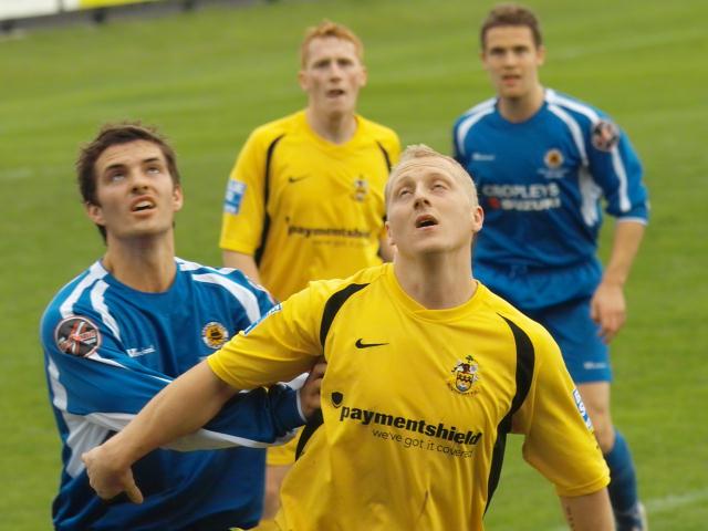 Tom Matthews sends his opponent to sleep