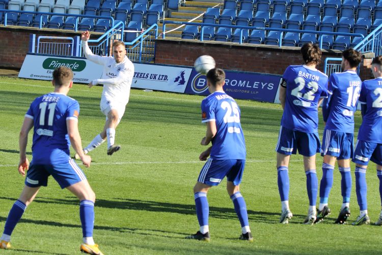 Shane Byrne makes it 4-0